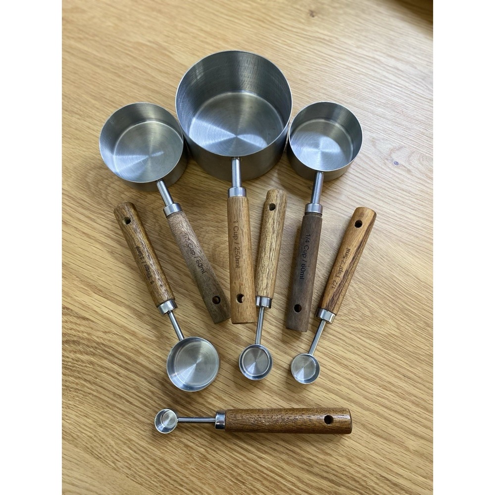 Set of‎ 7 Stainless Steel & Wood Measuring Cups Nesting